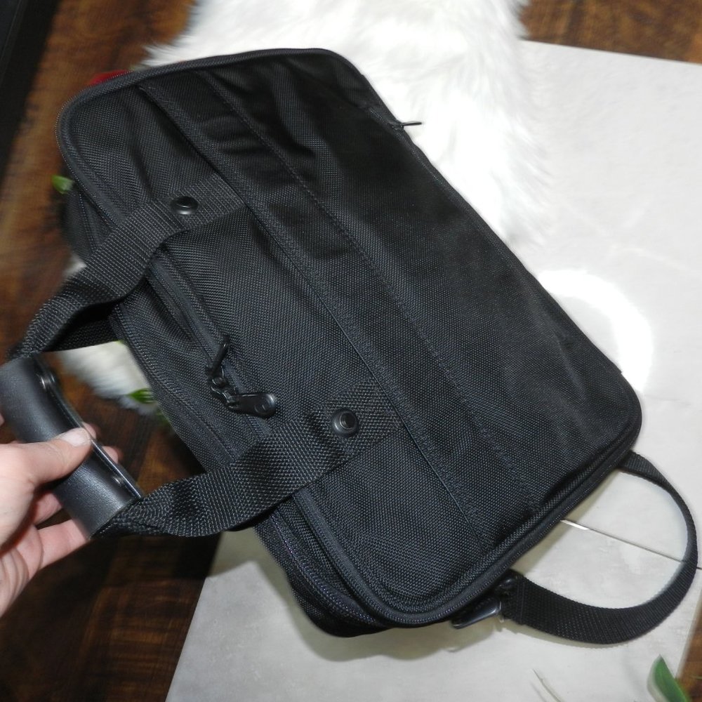 Briggs & Riley Black crossbody laptop briefcase - Picture 5 of 16